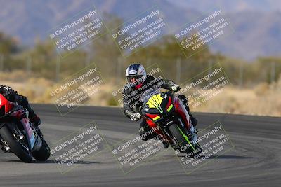 media/Dec-17-2022-SoCal Trackdays (Sat) [[224abd9271]]/Turn 7 Set 1 (1125am)/